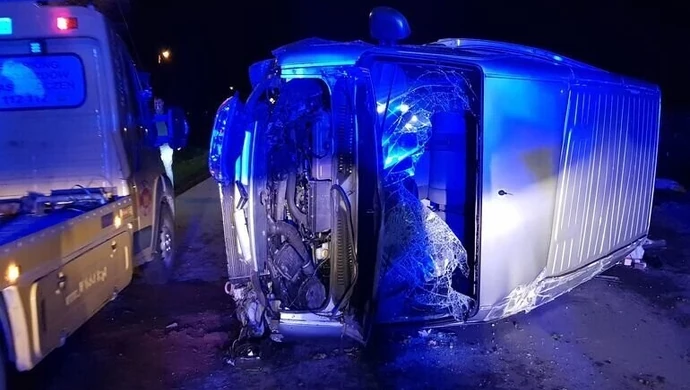 Uderzył w ogrodzenie i uciekł z miejsca wypadku