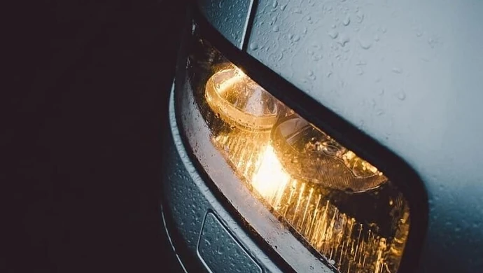 Sprawdź ustawienie świateł w samochodzie! Policja i piotrkowski WORD zapraszają