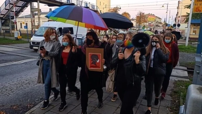 W całej Polsce nie ustają protesty, w Piotrkowie też (FILM)