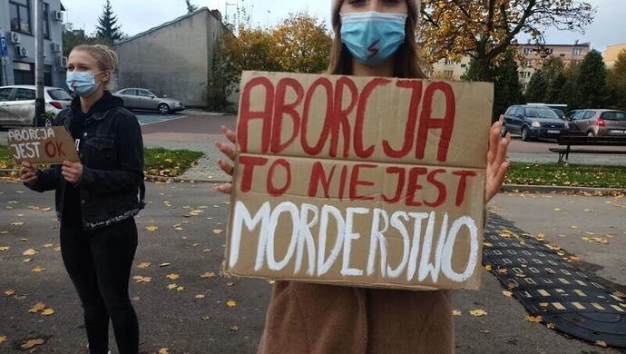 Prawa kobiet i aborcja tematem poniedziałkowego "Magla"