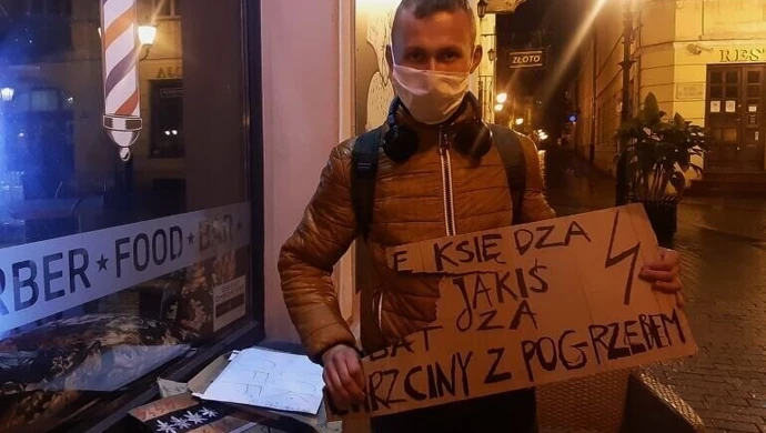 Protest w Rynku. Interweniowała policja