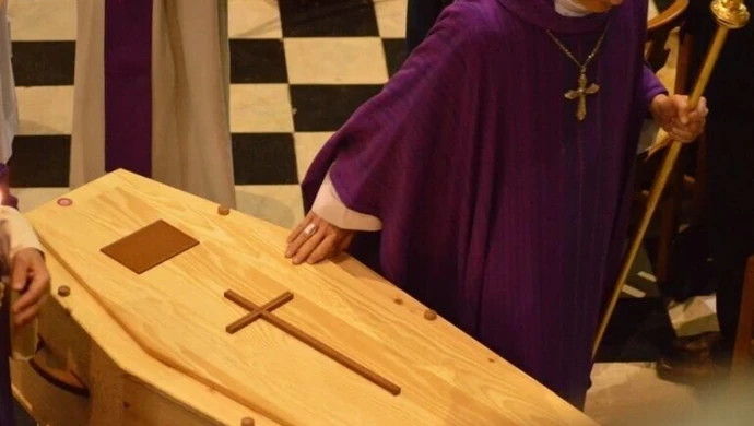 Czas oczekiwania na pochówek to dziś 2 tygodnie