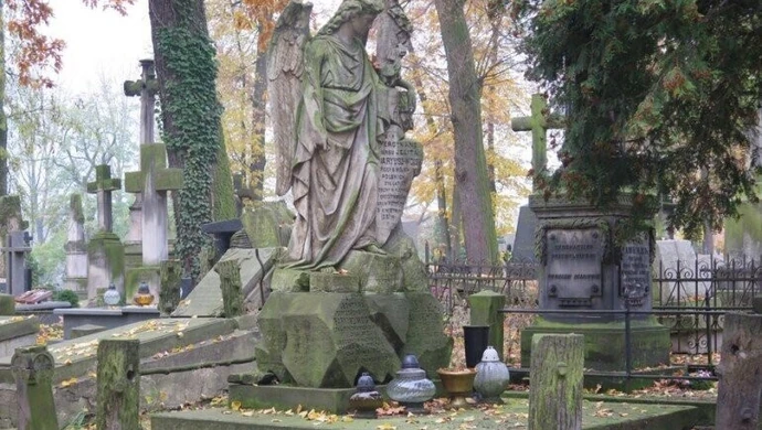 Ostatnie dni piotrkowskiej kwesty na ratowanie nagrobków