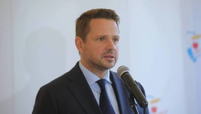 Trzaskowski: w ramach protestu samorządów wyłączymy symbolicznie iluminację kilku miejsc
