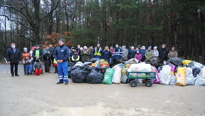 Posprzątali las w Borowej
