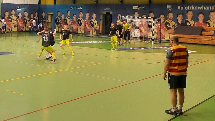 Inauguracja AHLPN bez sensacji