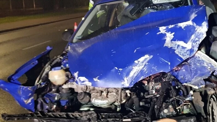 Wypadki na drogach miasta i powiatu. PSP apeluje o ostrożność!