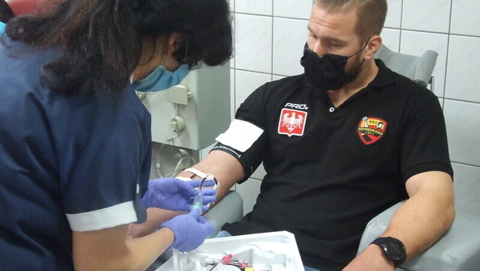 Piotrkowscy szczypiorniści i szczypiornistki oddali osocze