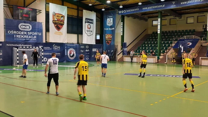 Koniec roku w piotrkowskiej piłce amatorskiej