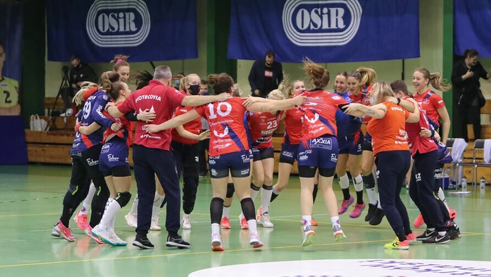 Sensacyjne zwycięstwo Piotrcovii nad mistrzyniami Polski (GALERIA)