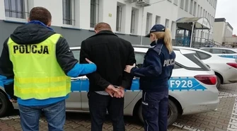 Spowodował kolizję i uciekł. Zatrzymali go po pościgu