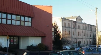 Nie ma zgody na wyburzenie ruiny przy ul. Batorego. Co z przebudową Relaksu?