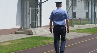 Ograniczenie odwiedzin we wszystkich zakładach karnych