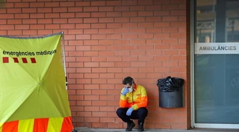 WHO: ludzie młodzi również narażeni na Covid-19