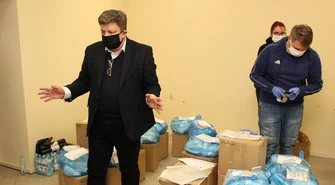 Milion maseczek od marszałka województwa (FILM)