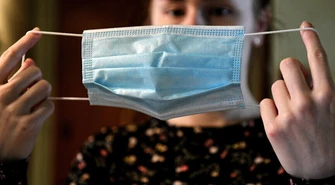 Od czwartku obowiązkowe zakrywanie ust i nosa w miejscach ogólnodostępnych