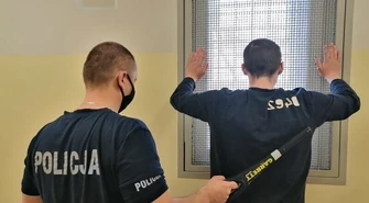 Trzech na jednego. Pijani agresorzy w rękach policji