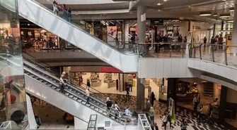 Nieco więcej przeciwników niedziel bez handlu. Przybyło zadowolonych z czasu dla rodziny