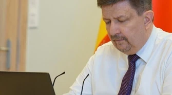 Marszałek Schreiber: będą kolejne programy pomocy dla przedsiębiorców