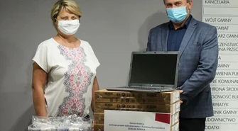 Gmina Grabica wspiera uczniów. Projekt &#8222;Zdalna szkoła&#8221;