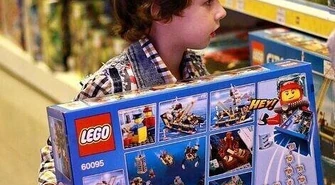 Kradli perfumy i... klocki Lego