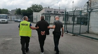 Pracownicy sortowni kradli sprzęt z przesyłek