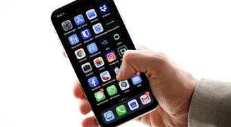 CBOS: niemal połowa ogółu dorosłych Polaków ma konto w jakimś serwisie społecznościowym