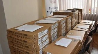 Kolejne komputery dla uczniów