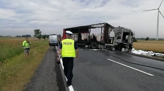 Wypadek na DK nr 12. Droga zablokowana [AKTUALIZACJA]