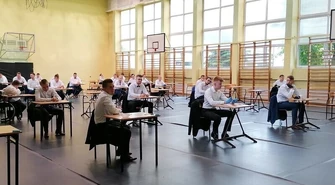 W Piotrkowie 75,5%, w powiecie piotrkowskim 40%.  Znamy wyniki matur