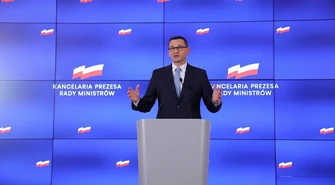 Premier: dodatkowy zasiłek opiekuńczy, kiedy szkoła będzie podlegała procedurze zdalnego nauczania