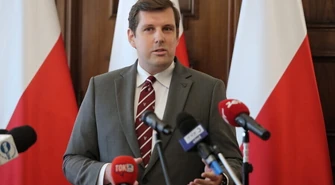 Wojewoda łódzki: podpisałbym się pod wypowiedzią kuratora oświaty o LGBT &#8211; nie za to jednak został odwołany