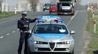 Policjant z piotrkowskiej drogówki zakażony koronawirusem