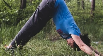 Joga w plenerze przy mediatece