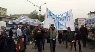 Kupcy walczą o targowisko. Czy w środę wszystko się rozstrzygnie? (FILM)