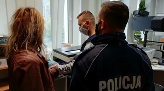 Pijana kobieta za kierownicą Mercedesa