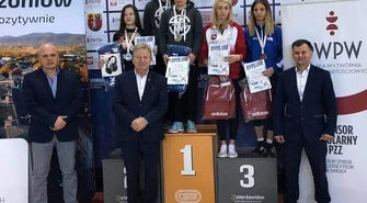 Pierwsze medale Mistrzostw Polski Seniorek w historii AKS