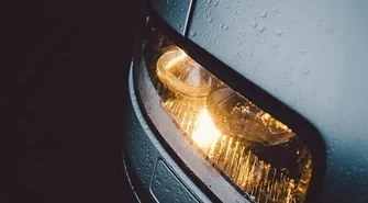 Sprawdź ustawienie świateł w samochodzie! Policja i piotrkowski WORD zapraszają