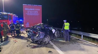 Zderzenie trzech pojazdów na A1. Jedna osoba nie żyje