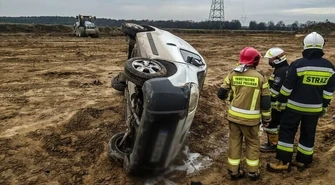 Kolizja ciężarówki i dostawczaka na "jedynce"