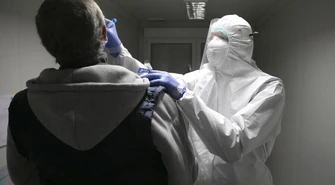 Niedzielski: Testy dla osób, które w ostatnich dniach przybyły z Wielkiej Brytanii