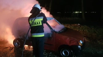 Dwa pojazdy spłonęły na terenie powiatu