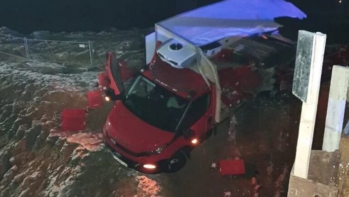 Zginął podczas wymiany koła w samochodzie