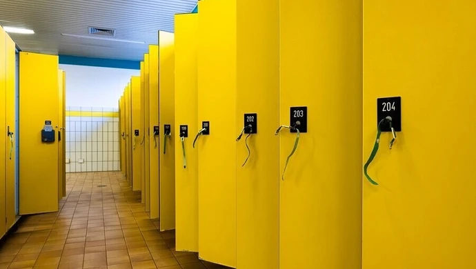 Czy szafa metalowa z sejfem zapewni bezpieczeństwo naszym dokumentom?