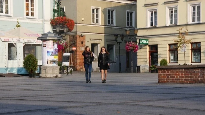 Spacery po Piotrkowie teraz online