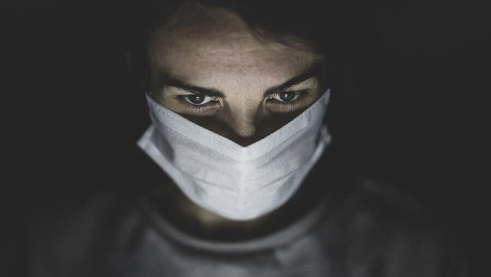 COVID-19: Piątkowy raport