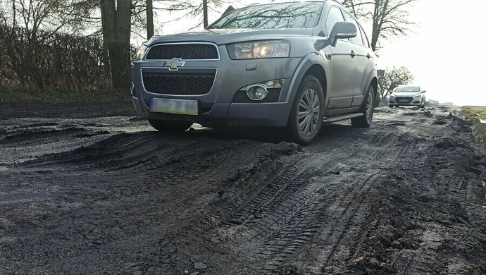 Fatalny stan objazdu do Woli Krzysztoporskiej. Jest komentarz wójta (Aktualizacja)