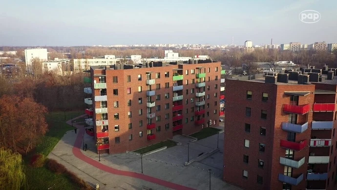 BGK: wsparcie nawet do 80 proc. kosztów budowy i modernizacji budynków komunalnych