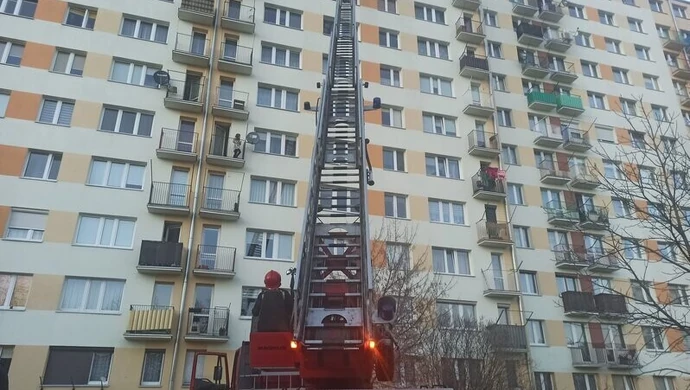 Widowiskowa akcja piotrkowskich strażaków