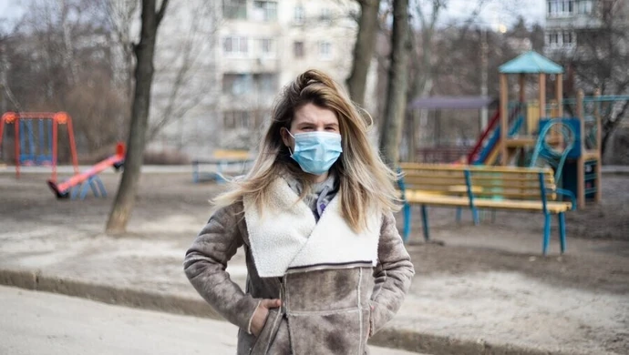 COVID-19: Niemal dwukrotnie więcej zakażeń niż wyzdrowień